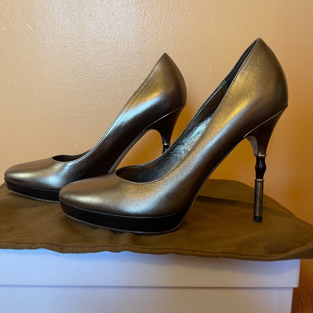 Gucci Metallic Bronze Leather Platform Pumps